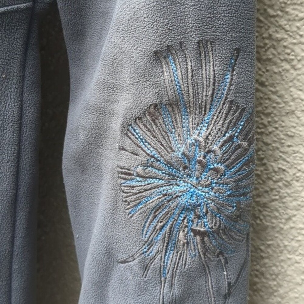 Athleta Hood XS Swara Floral Long embroidered Zip front Jacket Pockets workout - Picture 6 of 8
